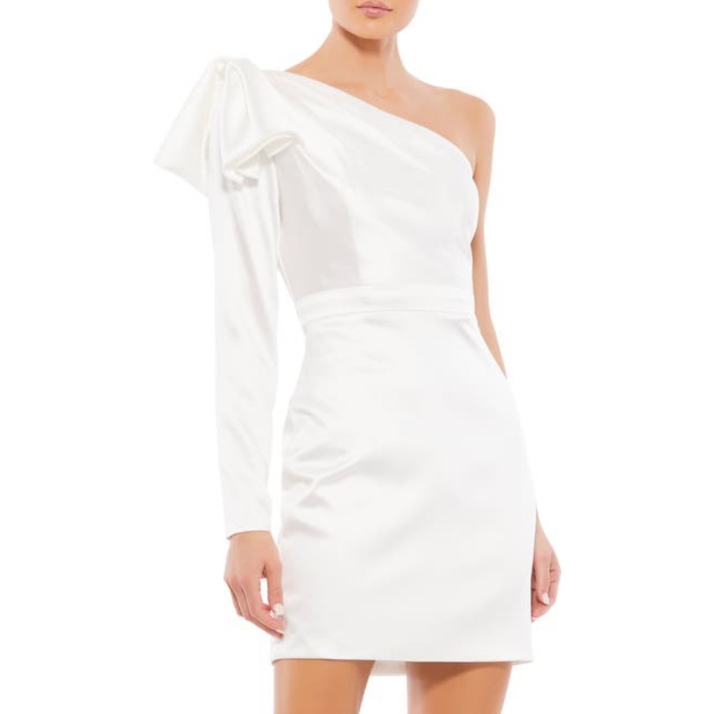Macduggal white cocktail dress